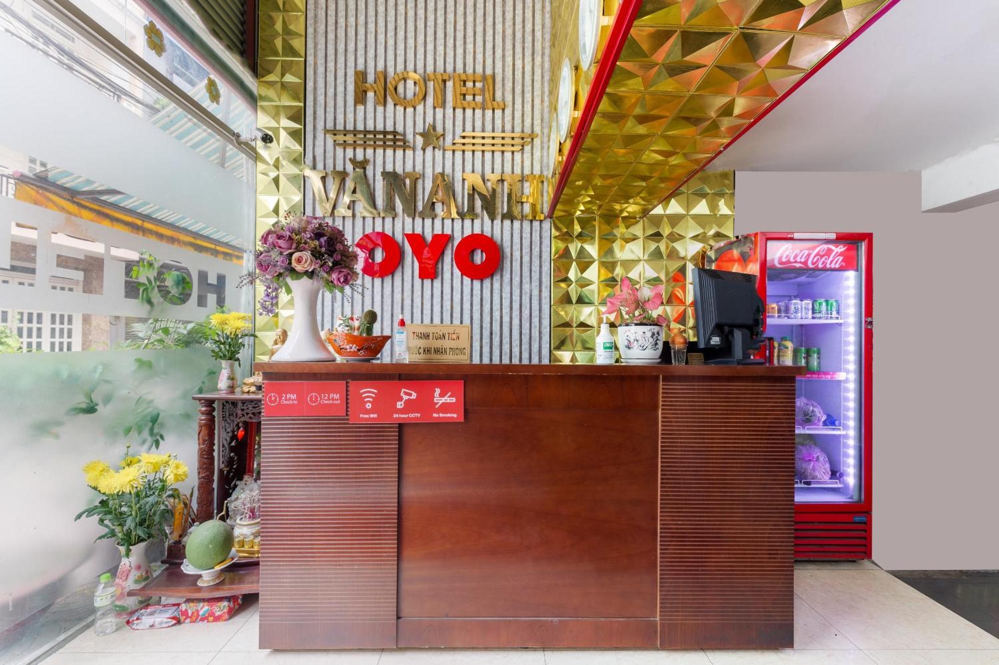 Oyo 476 ヴァン アン ホテル ホーチミン市 エクステリア 写真